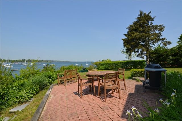 23 Avenue B, Jamestown, RI 02835