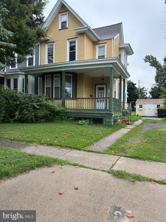 7 N EAST AVE, Wenonah, NJ 08090