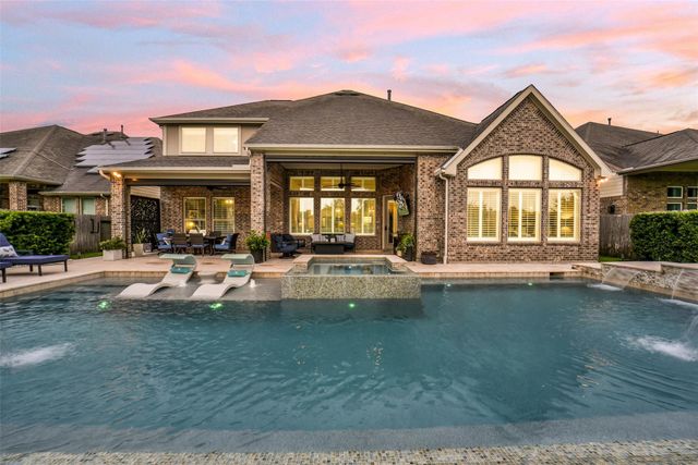615 Cypress Creek Lane, Richmond, TX 77469