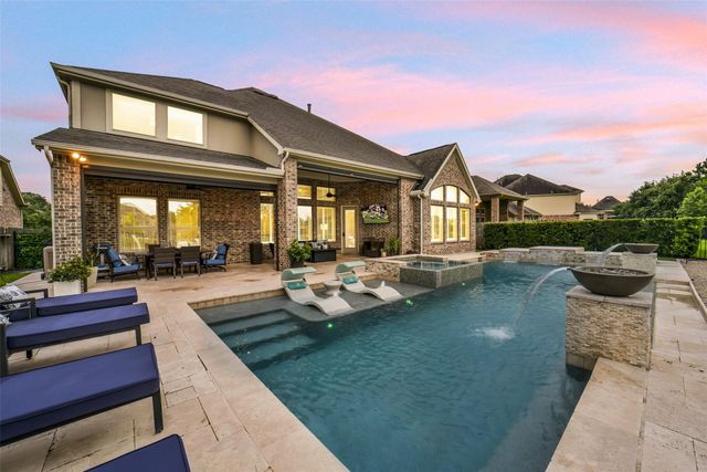 615 Cypress Creek Lane, Richmond, TX 77469
