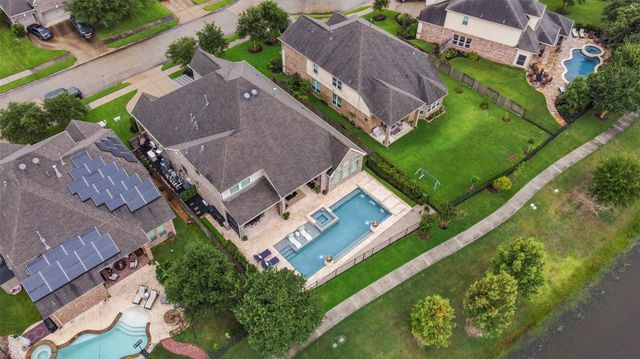 615 Cypress Creek Lane, Richmond, TX 77469