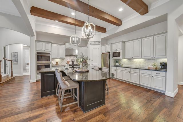 615 Cypress Creek Lane, Richmond, TX 77469