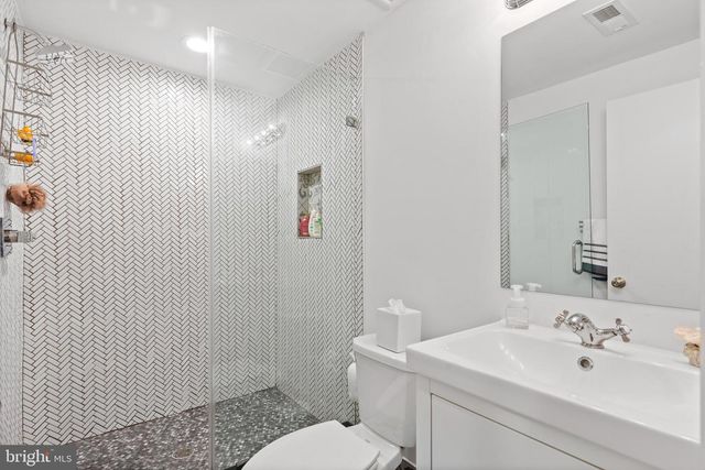3024 TITAN ST, Philadelphia, PA 19146
