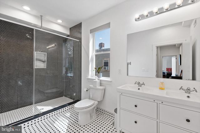 3024 TITAN ST, Philadelphia, PA 19146