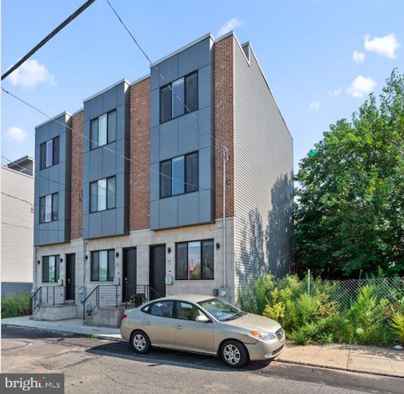 3024 TITAN ST, Philadelphia, PA 19146