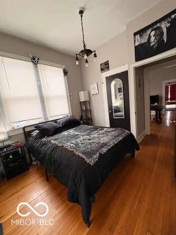 640 Woodruff Place Middle Drive, Indianapolis, IN 46201