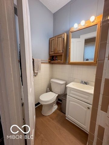 640 Woodruff Place Middle Drive, Indianapolis, IN 46201