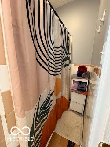 640 Woodruff Place Middle Drive, Indianapolis, IN 46201