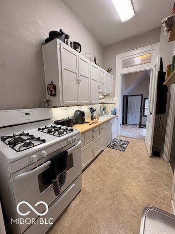 640 Woodruff Place Middle Drive, Indianapolis, IN 46201