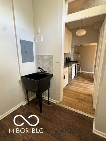 640 Woodruff Place Middle Drive, Indianapolis, IN 46201