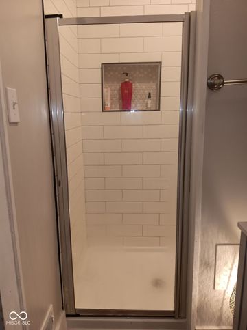 640 Woodruff Place Middle Drive, Indianapolis, IN 46201