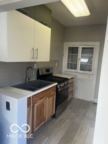 640 Woodruff Place Middle Drive, Indianapolis, IN 46201