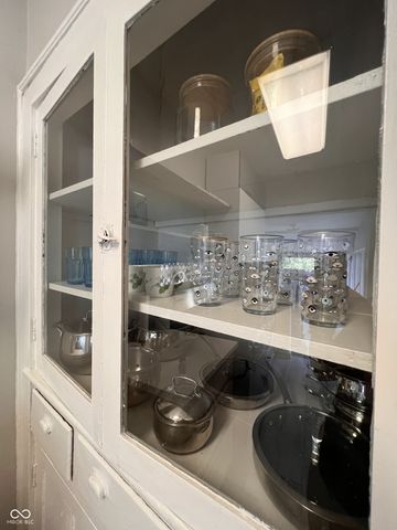 640 Woodruff Place Middle Drive, Indianapolis, IN 46201