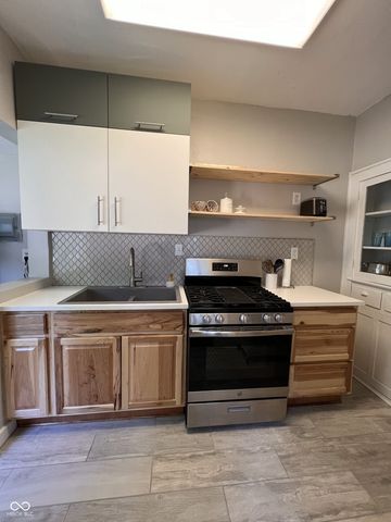 640 Woodruff Place Middle Drive, Indianapolis, IN 46201