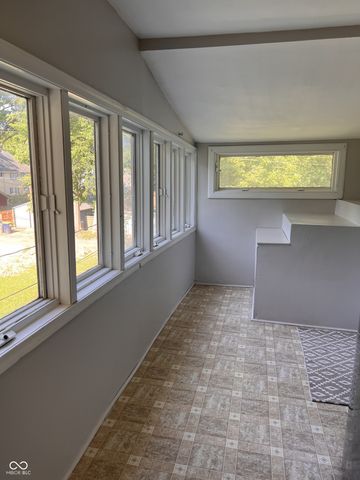 640 Woodruff Place Middle Drive, Indianapolis, IN 46201