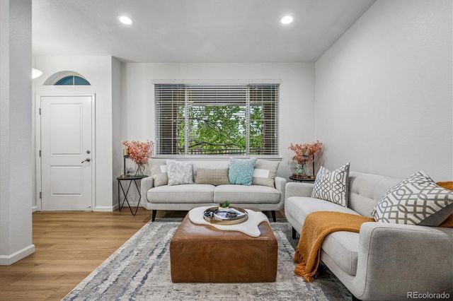 8925 E Phillips Drive, Centennial, CO 80112