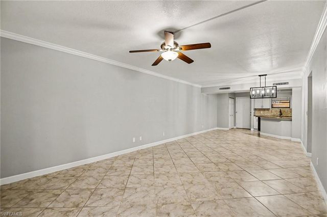 12501 McGregor BLVD 10, Fort Myers, FL 33919