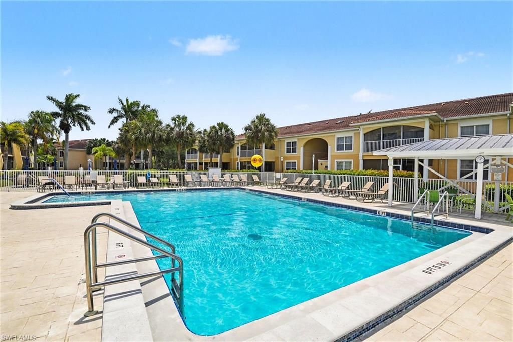 12501 McGregor BLVD 10, FORT MYERS, FL 33919 — photo 2