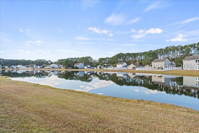 57 Running Oak Dr, Bluffton, SC 29910