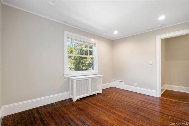 4 Sage Terrace, Scarsdale, NY 10583