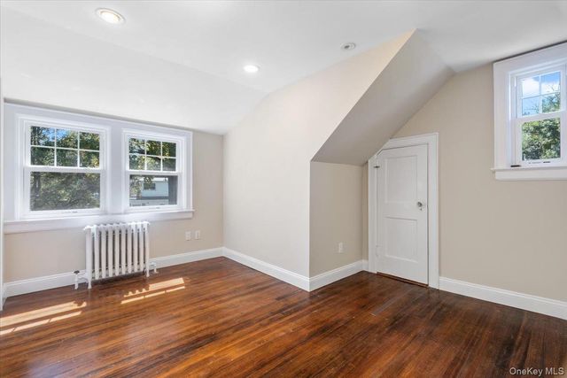4 Sage Terrace, Scarsdale, NY 10583