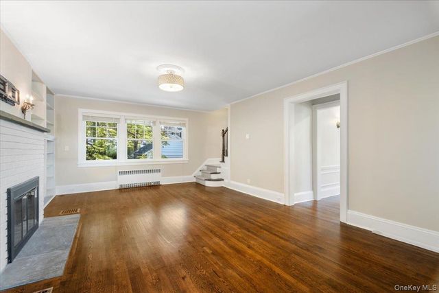 4 Sage Terrace, Scarsdale, NY 10583
