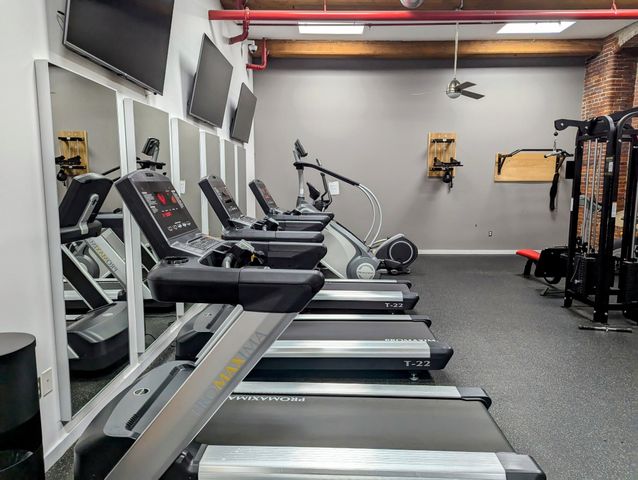 1350 Rosa L Parks Blvd Apt 340, Nashville, TN 37208