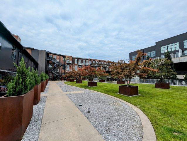 1350 Rosa L Parks Blvd Apt 340, Nashville, TN 37208