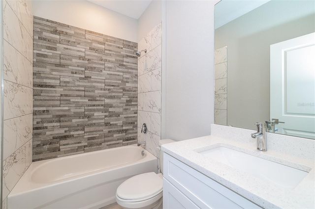 1055 DESMOINES LANE, Poinciana, FL 34759