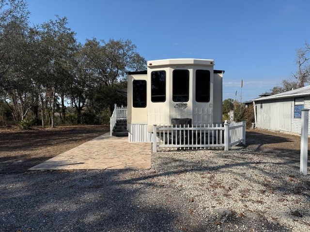 9265 GRIZZLY BEAR LANE, Weeki Wachee, FL 34613