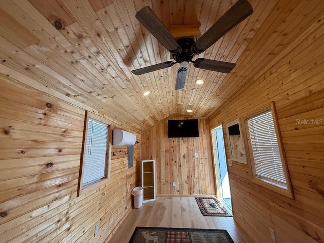 9265 GRIZZLY BEAR LANE, Weeki Wachee, FL 34613