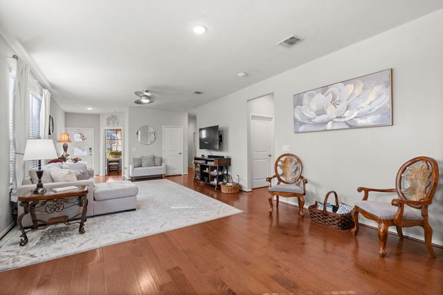 406 Thistle Thorn Drive, The Woodlands, TX 77382