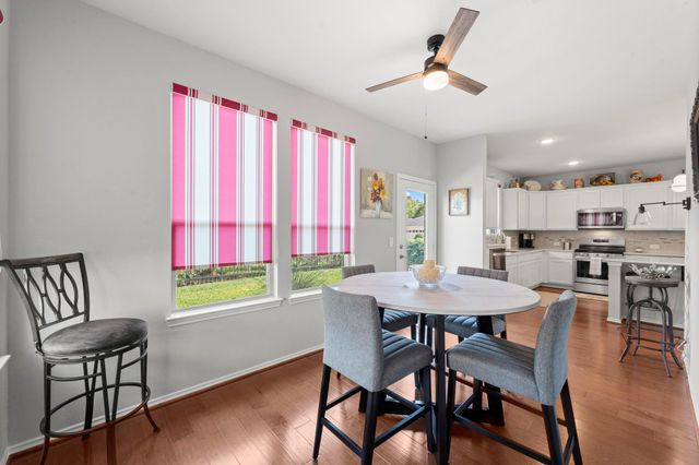 406 Thistle Thorn Drive, The Woodlands, TX 77382