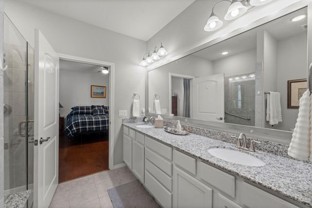 406 Thistle Thorn Drive, The Woodlands, TX 77382