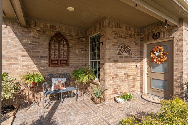 406 Thistle Thorn Drive, The Woodlands, TX 77382
