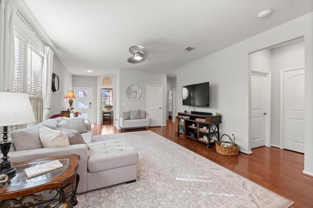 406 Thistle Thorn Drive, The Woodlands, TX 77382