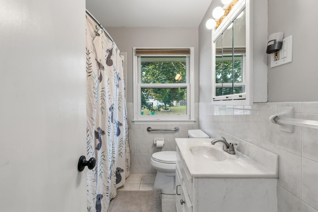 196 E 95th Street Circle, Bloomington, MN 55420 — photo 5