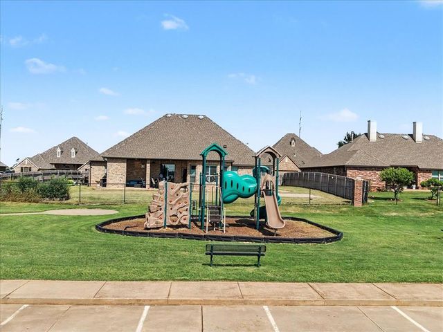 3305 Sugar Maple Way, Oklahoma City, OK 73179