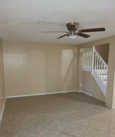 4916 SILVER OAKS VLG E, Orlando, FL 32808