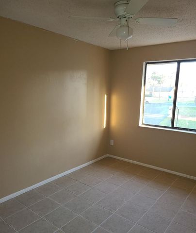 4916 SILVER OAKS VLG E, Orlando, FL 32808