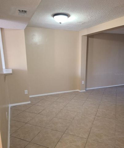 4916 SILVER OAKS VLG E, Orlando, FL 32808