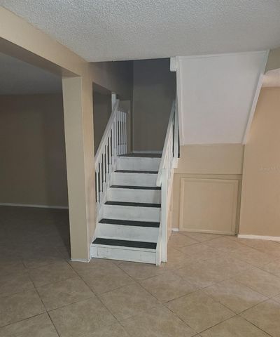 4916 SILVER OAKS VLG E, Orlando, FL 32808