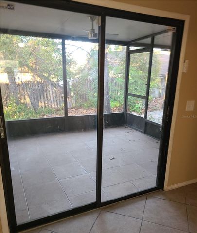 4916 SILVER OAKS VLG E, Orlando, FL 32808