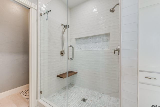 669 Van Zandt County Road 2316, Canton, TX 75103