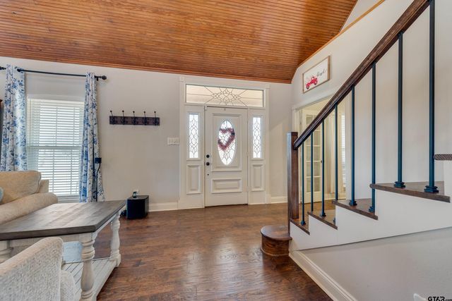 669 Van Zandt County Road 2316, Canton, TX 75103