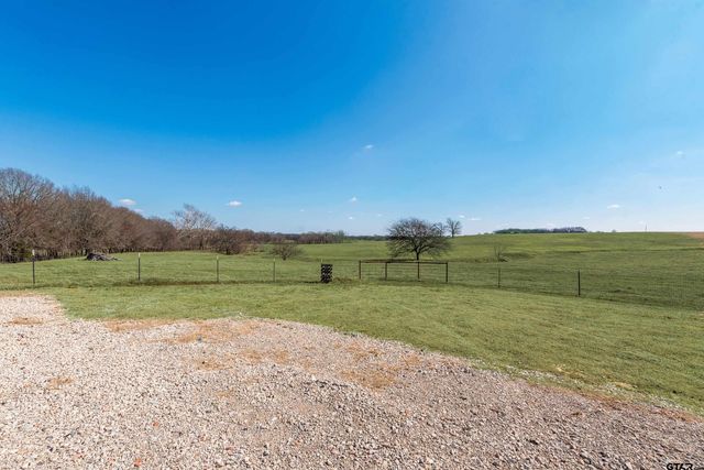 669 Van Zandt County Road 2316, Canton, TX 75103