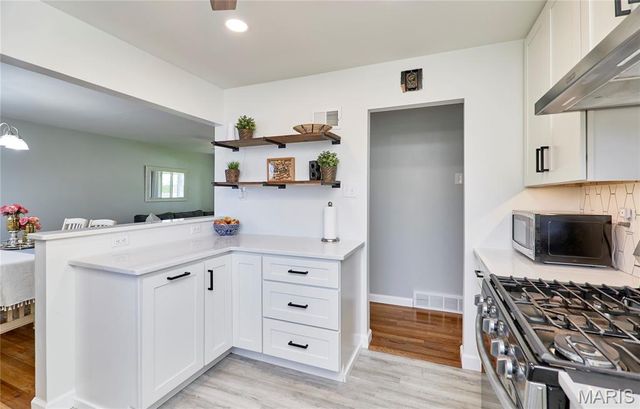 7107 General Sherman Lane, St Louis, MO 63123