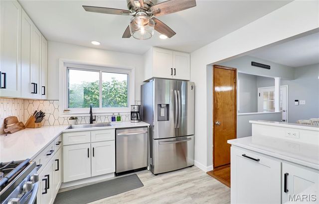 7107 General Sherman Lane, St Louis, MO 63123