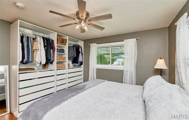 7107 General Sherman Lane, St Louis, MO 63123