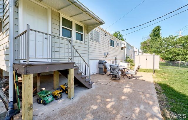 7107 General Sherman Lane, St Louis, MO 63123